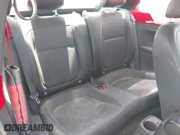 ✅ 2013 Volkswagen Beetle 2.0L TDI • VIN: 3VWJL7AT1DM634575 • Lot: 42554392. Listed on IAAI with 65,249 mi. Free auction sales archive from the USA and detailed vehicle history report at DreamBid. Image 8.