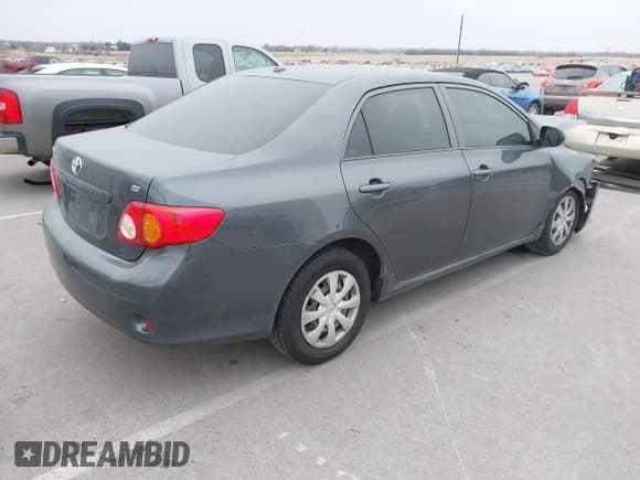 ✅ 2009 Toyota Corolla • VIN: 1NXBU40E79Z122307 • Lot: 43605318. Wystawiony na IAAI z przebiegiem 182 929 mil. Bezpłatny archiwum sprzedaży aukcyjnych z USA i szczegółowy raport historii pojazdu na DreamBid. Zdjęcie 4.