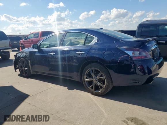 ✅ 2013 Nissan Maxima SV • VIN: 1N4AA5AP7DC828339 • Lot: 71560195. Wystawiony na Copart z przebiegiem 108 171 mil. Bezpłatny archiwum sprzedaży aukcyjnych z USA i szczegółowy raport historii pojazdu na DreamBid. Zdjęcie 2.