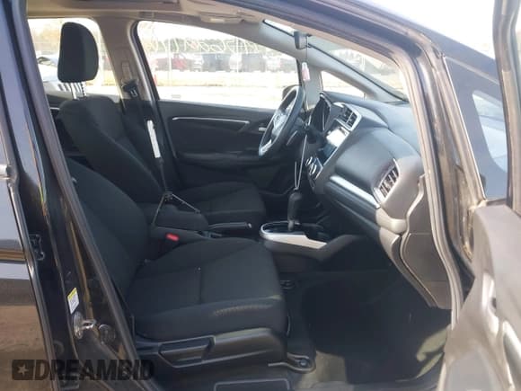 ✅ 2016 Honda Fit EX • VIN: JHMGK5H73GX001005 • Лот: 43622476. Опубликован ранее на IAAI с пробегом 256 575 миль. Бесплатный доступ к архиву аукционных продаж из США и подробный отчёт об истории автомобиля на DreamBid. Изображение 5.