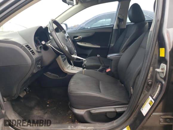 ✅ 2010 Toyota Corolla • VIN: 2T1BU4EE5AC463302 • Lot: 90773825. Wystawiony na Copart z przebiegiem 259 123 mil. Bezpłatny archiwum sprzedaży aukcyjnych z USA i szczegółowy raport historii pojazdu na DreamBid. Zdjęcie 7.