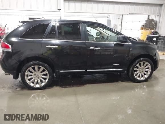 ✅ 2011 Lincoln MKX • VIN: 2LMDJ8JK3BBJ14508 • Lot: 43715652. Listed on IAAI with 122,174 mi. Free auction sales archive from the USA and detailed vehicle history report at DreamBid. Image 13.