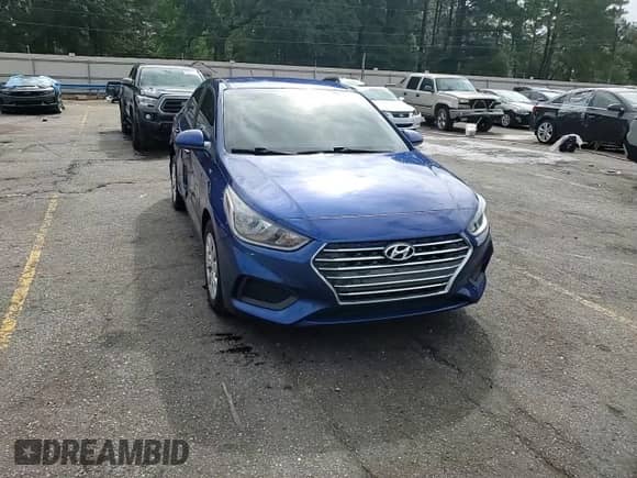 2019 Hyundai Accent SE z VIN 3KPC24A3XKE063107, wystawiony jako Copart lot #71035374 z przebiegiem 90 404 mil mil oraz Szkoda całkowita • Salvage title. Historia ofert i sprzedaży dostępna na DreamBid. Obrazek 13.