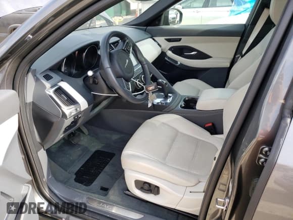 ✅ 2020 Jaguar E-Pace SE • VIN: SADFP2FX7L1003020 • Lot: 40833683. Wystawiony na Copart z przebiegiem 25 912 mil. Bezpłatny archiwum sprzedaży aukcyjnych z USA i szczegółowy raport historii pojazdu na DreamBid. Zdjęcie 7.