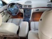 ✅ 2005 Volvo S80 • VIN: YV1TS911651393968 • Лот: 42640515. Опубликован ранее на Copart с пробегом 49 276 миль. Бесплатный доступ к архиву аукционных продаж из США и подробный отчёт об истории автомобиля на DreamBid. Изображение 8.