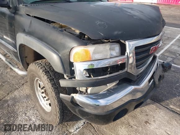 ✅ 2007 GMC Sierra 2500HD Work Truck • VIN: 1GTHK23UX7F114280 • Лот: 43714704. Опубликован ранее на IAAI с пробегом 208 370 миль. Бесплатный доступ к архиву аукционных продаж из США и подробный отчёт об истории автомобиля на DreamBid. Изображение 17.