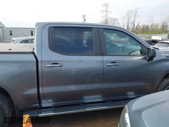 ✅ 2021 Chevrolet Silverado 1500 RST • VIN: 3GCUYEET9MG373386 • Lot: 41974575. Wystawiony na IAAI z przebiegiem 78 861 mil. Bezpłatny archiwum sprzedaży aukcyjnych z USA i szczegółowy raport historii pojazdu na DreamBid. Zdjęcie 13.
