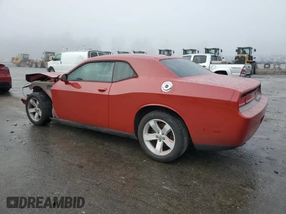 ✅ 2013 Dodge Challenger SXT • VIN: 2C3CDYAG2DH548938 • Lot: 85591134. Wystawiony na Copart z przebiegiem 186 077 mil. Bezpłatny archiwum sprzedaży aukcyjnych z USA i szczegółowy raport historii pojazdu na DreamBid. Zdjęcie 2.