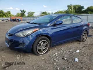 2013 Hyundai Elantra GLS с VIN KMHDH4AE2DU498790, выставлен на аукционе Copart как лот 67817265 с пробегом 129 079 миль миль и Списание • Salvage title. История ставок и продаж доступна на DreamBid. Изображение 1.