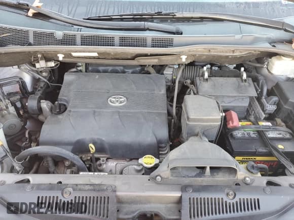 ✅ 2013 Toyota Sienna LE • VIN: 5TDJK3DC7DS068934 • Lot: 92495345. Listed on Copart with 102,035 mi. Free auction sales archive from the USA and detailed vehicle history report at DreamBid. Image 12.