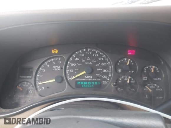 ✅ 2000 Chevrolet Silverado 2500 LS • VIN: 1GCGK29UXYE135561 • Lot: 42318334. Wystawiony na IAAI z przebiegiem 286 967 mil. Bezpłatny archiwum sprzedaży aukcyjnych z USA i szczegółowy raport historii pojazdu na DreamBid. Zdjęcie 7.