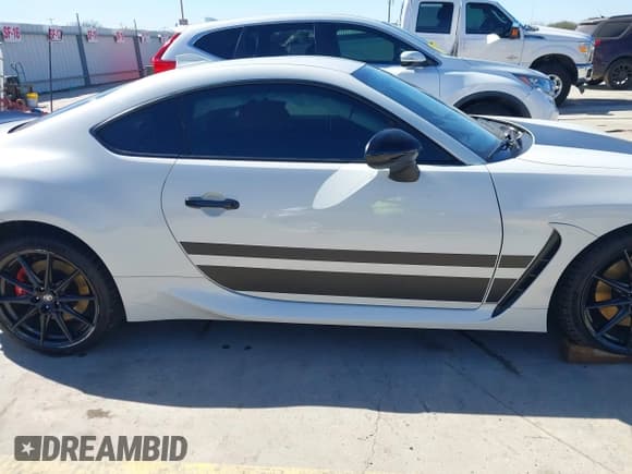 ✅ 2024 Toyota 86 TRUENO Edition • VIN: JF1ZNBM19R8750279 • Лот: 41468207. Опубликован ранее на IAAI с пробегом 15 440 миль. Бесплатный доступ к архиву аукционных продаж из США и подробный отчёт об истории автомобиля на DreamBid. Изображение 13.