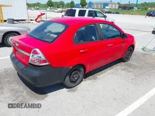 ✅ 2010 Chevrolet Aveo 1LT • VIN: KL1TD5DE0AB126585 • Lot: 42219460. Wystawiony na IAAI z przebiegiem 148 785 mil. Bezpłatny archiwum sprzedaży aukcyjnych z USA i szczegółowy raport historii pojazdu na DreamBid. Zdjęcie 4.