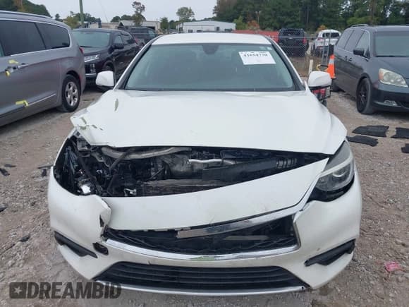 ✅ 2018 Infiniti QX30 Sport • VIN: SJKCH5CP3JA005259 • Lot: 43554770. Wystawiony na IAAI z przebiegiem 121 370 mil. Bezpłatny archiwum sprzedaży aukcyjnych z USA i szczegółowy raport historii pojazdu na DreamBid. Zdjęcie 12.