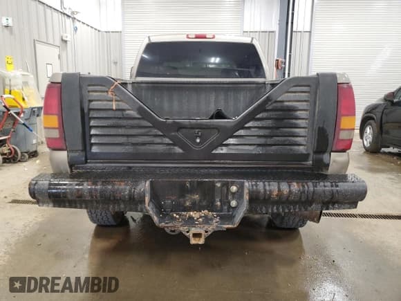 ✅ 2001 Chevrolet Silverado 2500HD • VIN: 1GCHK23121F128459 • Lot: 60525805. Wystawiony na Copart z przebiegiem Nie podano. Bezpłatny archiwum sprzedaży aukcyjnych z USA i szczegółowy raport historii pojazdu na DreamBid. Zdjęcie 6.