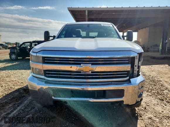✅ 2015 Chevrolet Silverado 2500HD Work Truck • VIN: 1GC1KUEG1FF151141 • Lot: 89555005. Listed on Copart with 224,444 mi. Free auction sales archive from the USA and detailed vehicle history report at DreamBid. Image 5.