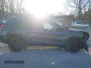 ✅ 2016 Jeep Cherokee Latitude • VIN: 1C4PJMCB4GW218577 • Lot: 37600789. Wystawiony na IAAI z przebiegiem 62 891 mil. Bezpłatny archiwum sprzedaży aukcyjnych z USA i szczegółowy raport historii pojazdu na DreamBid. Zdjęcie 14.