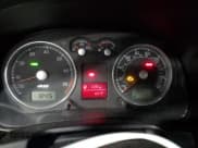 ✅ 2004 Volkswagen R32 • VIN: WVWKG61JX4D099469 • Лот: 83671254. Опубликован ранее на Copart с пробегом 198 999 миль. Бесплатный доступ к архиву аукционных продаж из США и подробный отчёт об истории автомобиля на DreamBid. Изображение 9.