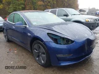 ✅ 2019 Tesla Model 3 Long Range • VIN: 5YJ3E1EB2KF191388 • Lot: 43292290. Wystawiony na IAAI z przebiegiem 87 633 mil. Bezpłatny archiwum sprzedaży aukcyjnych z USA i szczegółowy raport historii pojazdu na DreamBid. Zdjęcie 1.