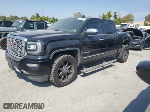 ✅ 2017 GMC Sierra 1500 Denali • VIN: 3GTU2PEJ9HG114883 • Лот: 72090585. Опубликован ранее на Copart с пробегом 153 518 миль. Бесплатный доступ к архиву аукционных продаж из США и подробный отчёт об истории автомобиля на DreamBid. Изображение 1.