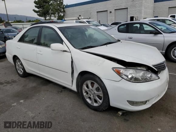✅ 2005 Toyota Camry XLE • VIN: 4T1BF30K55U086847 • Лот: 91702165. Опубликован ранее на Copart с пробегом 228 472 миль. Бесплатный доступ к архиву аукционных продаж из США и подробный отчёт об истории автомобиля на DreamBid. Изображение 4.