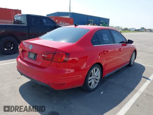 ✅ 2013 Volkswagen Jetta Autobahn • VIN: 3VW4A7AJ8DM223742 • Lot: 42466962. Listed on IAAI with 111,407 mi. Free auction sales archive from the USA and detailed vehicle history report at DreamBid. Image 4.