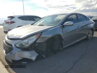 2013 Hyundai Sonata Limited с VIN KMHEC4A43DA051154, выставлен на аукционе Copart как лот 71517125 с пробегом 182 845 миль миль и Списание • Salvage title. История ставок и продаж доступна на DreamBid. Изображение 1.