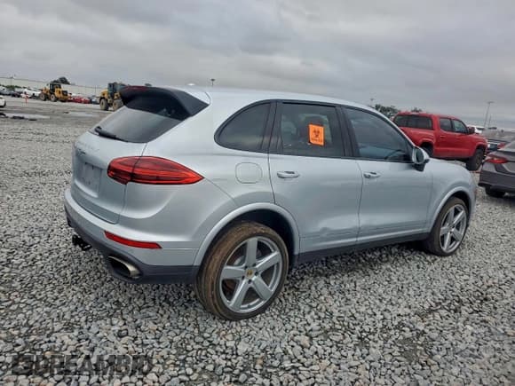 ✅ 2017 Porsche Cayenne • VIN: WP1AA2A26HKA85633 • Lot: 95941595. Wystawiony na Copart z przebiegiem Nie podano. Bezpłatny archiwum sprzedaży aukcyjnych z USA i szczegółowy raport historii pojazdu na DreamBid. Zdjęcie 3.