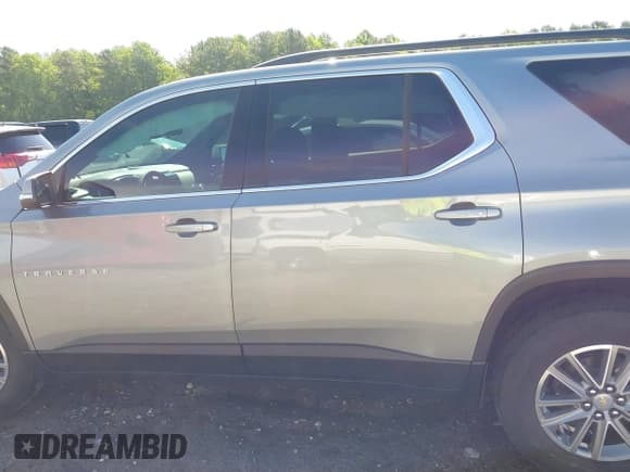✅ 2023 Chevrolet Traverse LT Cloth • VIN: 1GNERGKWXPJ104352 • Lot: 42291288. Listed on IAAI with 43,060 mi. Free auction sales archive from the USA and detailed vehicle history report at DreamBid. Image 14.