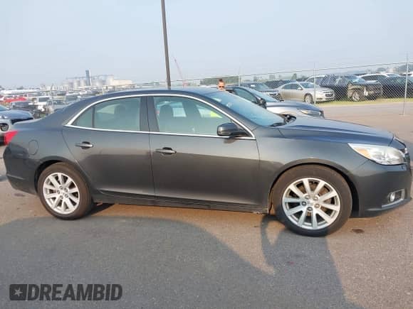 2014 Chevrolet Malibu LT z VIN 1G11E5SL0EF281823, wystawiony jako IAAI lot #42891165 z przebiegiem 138 778 mil mil oraz . Historia ofert i sprzedaży dostępna na DreamBid. Obrazek 13.
