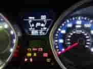 2016 Hyundai Elantra SE z VIN 5NPDH4AE9GH692364, wystawiony jako IAAI lot #42958943 z przebiegiem 169 512 mil mil oraz . Historia ofert i sprzedaży dostępna na DreamBid. Obrazek 15.