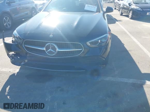 ✅ 2022 Mercedes-Benz C 300 • VIN: W1KAF4GB8NR013945 • Lot: 43672172. Wystawiony na IAAI z przebiegiem 38 795 mil. Bezpłatny archiwum sprzedaży aukcyjnych z USA i szczegółowy raport historii pojazdu na DreamBid. Zdjęcie 12.