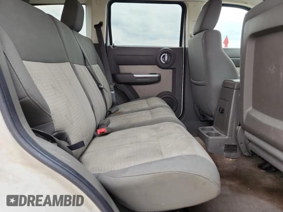 ✅ 2007 Dodge Nitro SLT • VIN: 1D8GT58K57W718953 • Lot: 90119395. Wystawiony na Copart z przebiegiem 163 241 mil. Bezpłatny archiwum sprzedaży aukcyjnych z USA i szczegółowy raport historii pojazdu na DreamBid. Zdjęcie 11.