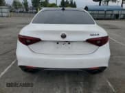 ✅ 2019 Alfa Romeo Giulia • VIN: ZARFAMAN7K7622247 • Lot: 58865765. Wystawiony na Copart z przebiegiem 44 145 mil. Bezpłatny archiwum sprzedaży aukcyjnych z USA i szczegółowy raport historii pojazdu na DreamBid. Zdjęcie 6.