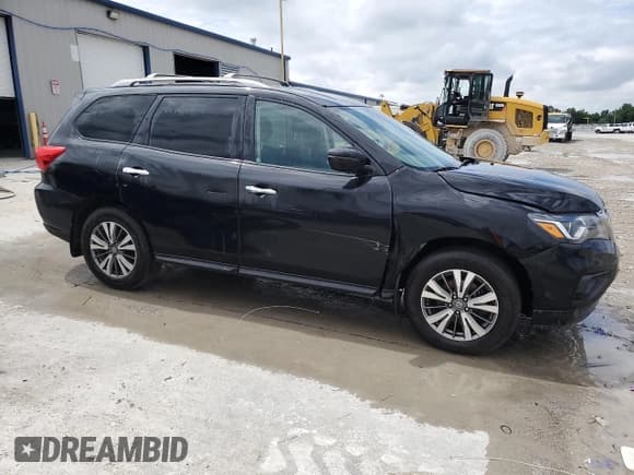 ✅ 2020 Nissan Pathfinder S • VIN: 5N1DR2AM9LC651324 • Lot: 60537905. Wystawiony na Copart z przebiegiem 172 925 mil. Bezpłatny archiwum sprzedaży aukcyjnych z USA i szczegółowy raport historii pojazdu na DreamBid. Zdjęcie 4.
