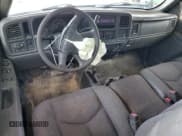 ✅ 2005 GMC Sierra 2500HD SLT • VIN: 1GTHK29U75E287068 • Lot: 60930955. Wystawiony na Copart z przebiegiem 109 023 mil. Bezpłatny archiwum sprzedaży aukcyjnych z USA i szczegółowy raport historii pojazdu na DreamBid. Zdjęcie 8.