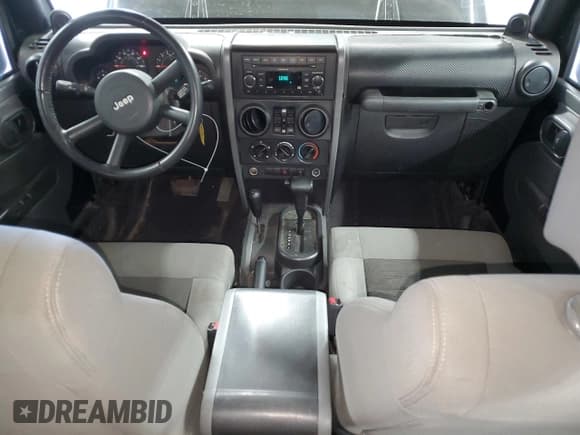✅ 2008 Jeep Wrangler Unlimited X • VIN: 1J4GA391X8L529324 • Lot: 56750835. Listed on Copart with 175,590 mi. Free auction sales archive from the USA and detailed vehicle history report at DreamBid. Image 8.
