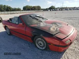 ✅ 1988 Mazda RX-7 • VIN: JM1FC3517J0106581 • Lot: 77659144. Wystawiony na Copart z przebiegiem Nie podano. Bezpłatny archiwum sprzedaży aukcyjnych z USA i szczegółowy raport historii pojazdu na DreamBid. Zdjęcie 4.