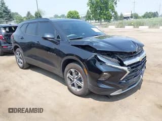 ✅ 2025 Chevrolet Blazer LT • VIN: 3GNKBCR44SS164719 • Lot: 42745345. Listed on IAAI with 3,630 mi. Free auction sales archive from the USA and detailed vehicle history report at DreamBid. Image 1.