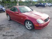 ✅ 2000 Mercedes-Benz SLK 230 Kompressor • VIN: WDBKK47F2YF146797 • Lot: 42823113. Wystawiony na IAAI z przebiegiem 35 881 mil. Bezpłatny archiwum sprzedaży aukcyjnych z USA i szczegółowy raport historii pojazdu na DreamBid. Zdjęcie 1.