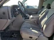 ✅ 2004 Chevrolet Suburban LS • VIN: 1GNFK16Z64J252424 • Лот: 85665394. Опубликован ранее на Copart с пробегом Не указан. Бесплатный доступ к архиву аукционных продаж из США и подробный отчёт об истории автомобиля на DreamBid. Изображение 7.