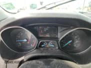 ✅ 2015 Ford Focus SE • VIN: 1FADP3K29FL288935 • Lot: 85152435. Wystawiony na Copart z przebiegiem 116 878 mil. Bezpłatny archiwum sprzedaży aukcyjnych z USA i szczegółowy raport historii pojazdu na DreamBid. Zdjęcie 9.