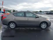 ✅ 2012 Nissan Versa SV • VIN: 3N1CN7AP7CL844808 • Lot: 43429892. Wystawiony na IAAI z przebiegiem 99 863 mil. Bezpłatny archiwum sprzedaży aukcyjnych z USA i szczegółowy raport historii pojazdu na DreamBid. Zdjęcie 13.