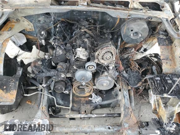 ✅ 2002 Chevrolet Silverado 1500 LS • VIN: 2GCEC19V321430517 • Лот: 92441305. Опубликован ранее на Copart с пробегом Не указан. Бесплатный доступ к архиву аукционных продаж из США и подробный отчёт об истории автомобиля на DreamBid. Изображение 11.