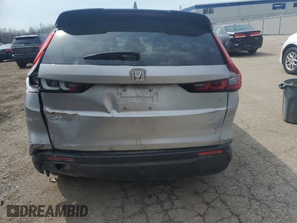 ✅ 2024 Honda CR-V LX • VIN: 2HKRS3H26RH000108 • Лот: 52966085. Опубликован ранее на Copart с пробегом 47 103 миль. Бесплатный доступ к архиву аукционных продаж из США и подробный отчёт об истории автомобиля на DreamBid. Изображение 6.