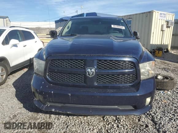2013 Ram 1500 Express z VIN 1C6RR6KT8DS592658, wystawiony jako Copart lot #85160534 z przebiegiem 192 275 mil mil oraz Czysty tytuł • Clean title. Historia ofert i sprzedaży dostępna na DreamBid. Obrazek 2.