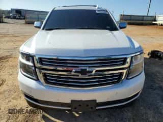 2019 Chevrolet Tahoe Premier с VIN 1GNSKCKJ7KR185406, выставлен на аукционе Copart как лот 84976965 с пробегом 113 571 миль миль и Списание • Salvage title. История ставок и продаж доступна на DreamBid. Изображение 5.
