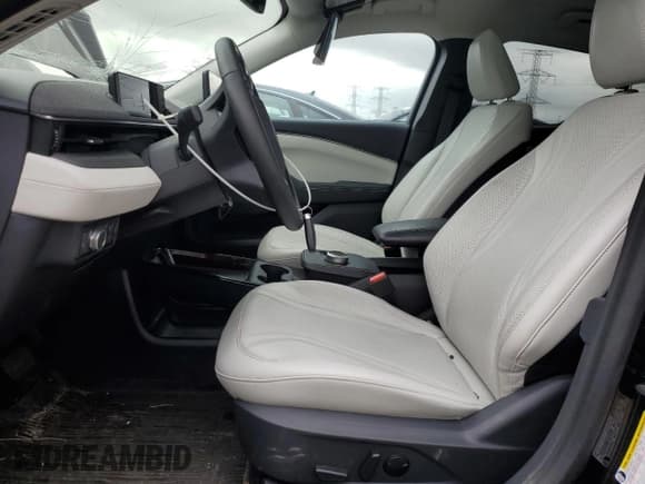 ✅ 2022 Ford Mustang Mach-E Premium • VIN: 3FMTK3SU6NMA23632 • Lot: 55096325. Listed on Copart with 33,038 mi. Free auction sales archive from the USA and detailed vehicle history report at DreamBid. Image 7.