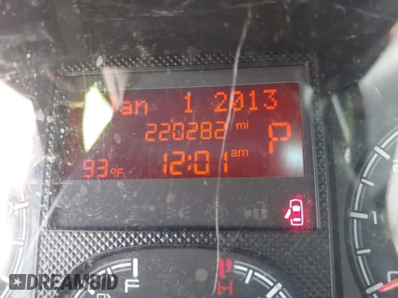 ✅ 2014 Ram ProMaster Cargo • VIN: 3C6TRVDGXEE104492 • Lot: 43388054. Wystawiony na IAAI z przebiegiem 220 282 mil. Bezpłatny archiwum sprzedaży aukcyjnych z USA i szczegółowy raport historii pojazdu na DreamBid. Zdjęcie 16.