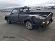 ✅ 1991 Toyota Pickup • VIN: JT4RN81A1M0066772 • Lot: 91201995. Wystawiony na Copart z przebiegiem 206 711 mil. Bezpłatny archiwum sprzedaży aukcyjnych z USA i szczegółowy raport historii pojazdu na DreamBid. Zdjęcie 2.